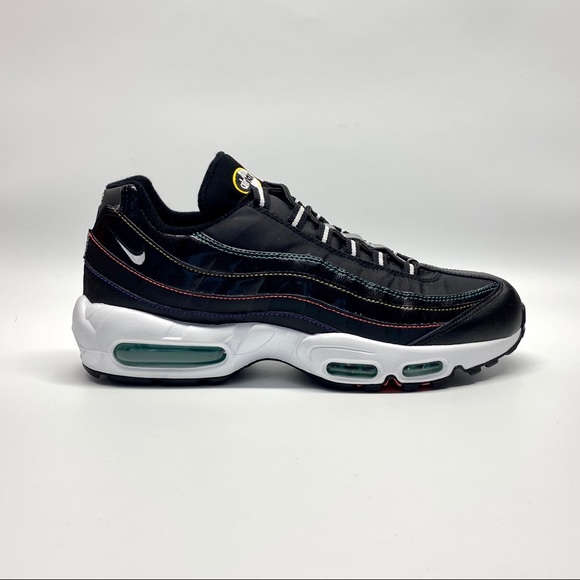 air max 95 se windbreaker